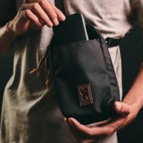 🖤 NWT Chrome Ruckas Accessory Pouch - Picture 10 of 13